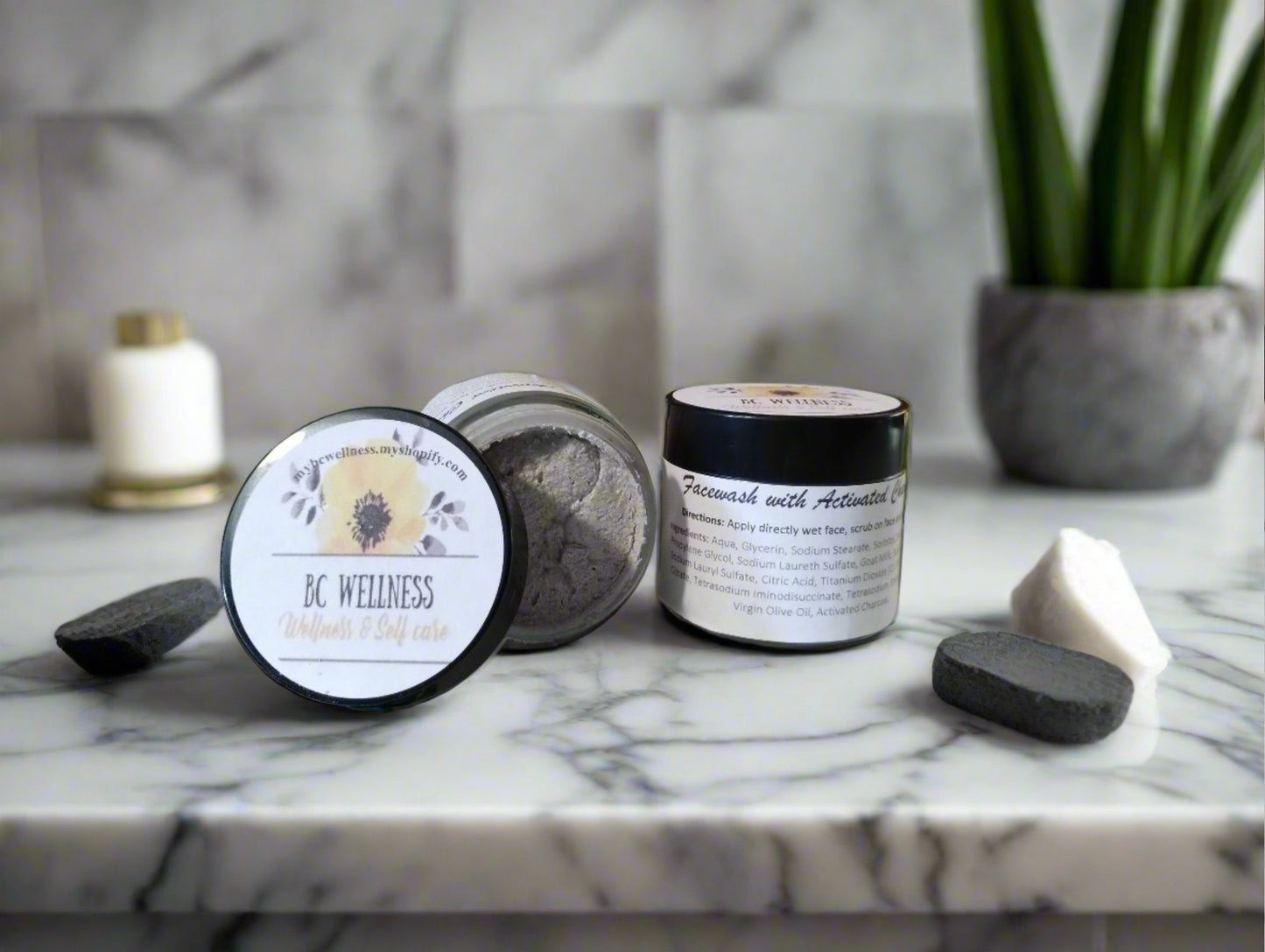 A unique and innovative product, with Activated Charcoal. This is an exceptional addition to your daily routine. Paraben free MPG (mono propylene glycol) free PEG (Polyethylene glycol) free Facial wash applications High foam and creamy lather Mild formulation ideal for sensitive skin Zein test determined it was a "non-skin irritant" Moisturizing formulation rich in glycerine