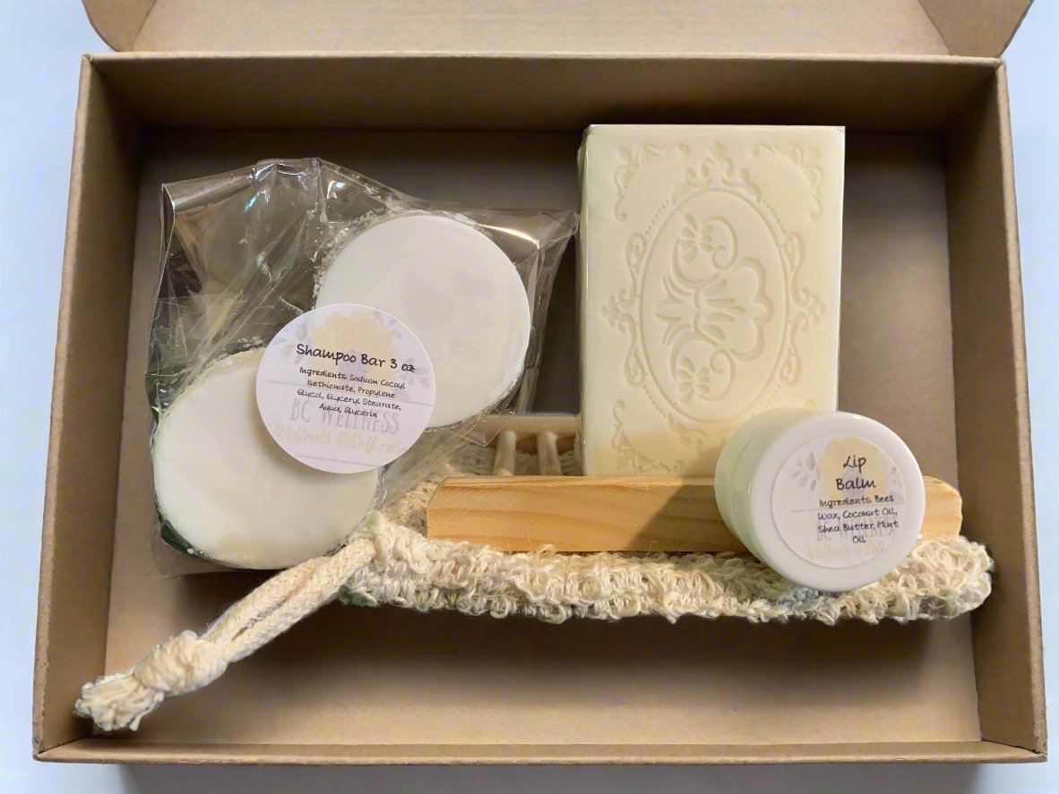 This Gift Box maybe little, but packs a huge offering!!! This Simple Gift Box will include one of each of the following;
1 Goat's Milk with Hemp Seed 4 oz Bar Soap
1 Shampoo Bar 3 oz(unscented)
1 Agave Exfoliating Bag with Holder
1 Lip Balm